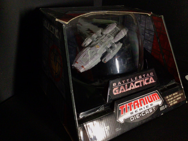 Battlestar Galactica in Toys & Games in St. Catharines - Image 2