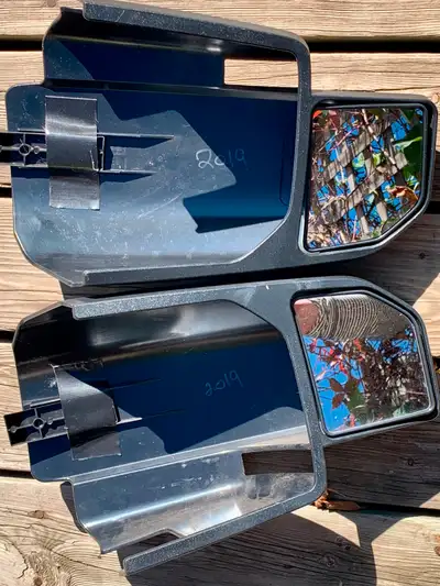 Extension mirrors for 2019 Ford F150. Excellent condition. $20. Pick up only. No holds. Ad removed w...