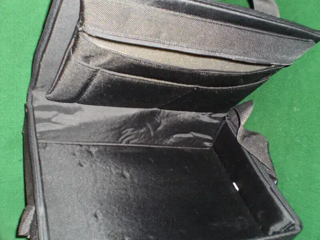 HP, Dell, NEC Laptop Carrying Cases and Luggage in Laptop Accessories in City of Toronto - Image 6