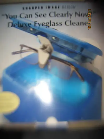 Sharper Image Deluxe Eyeglasses Sunglasses Cleaner New In Box, View more