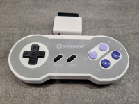 Manette Hyperkin Scout sans fil et bluetooth pour Super Nintendo