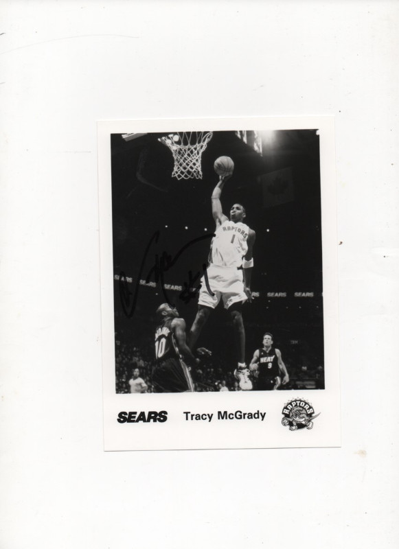 TRACY McGRADY AUTOGRAPHED PHOTO 5X7 in Arts & Collectibles in Oshawa / Durham Region