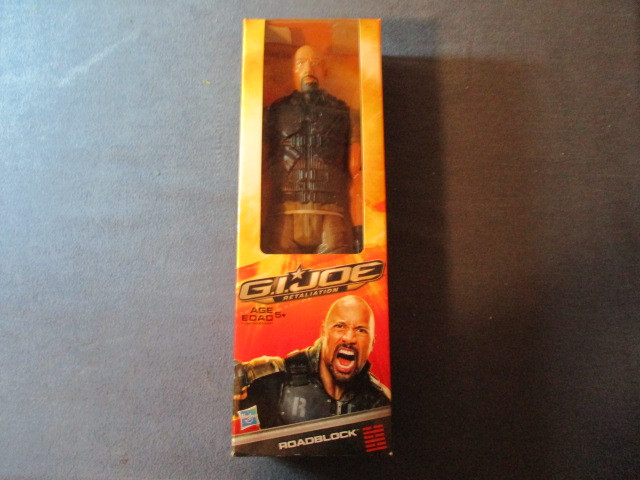 VINTAGE G.I. JOE RETALIATION ROADBLOCK DOLL-UNOPENED-2012-HASBRO in Arts & Collectibles in Laval / North Shore - Image 2