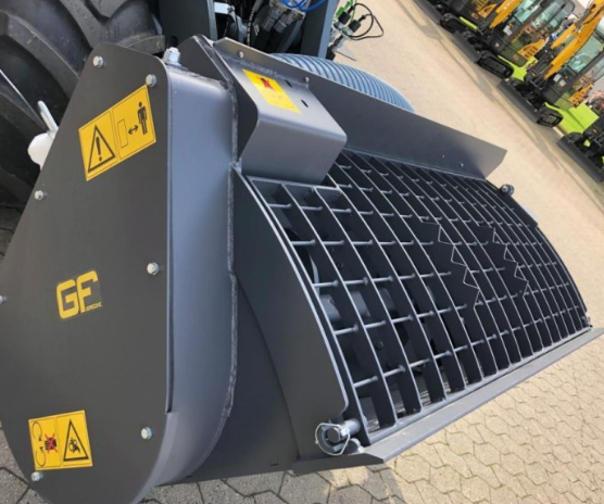 Skid Steer Mixing Bucket in Other in Barrie - Image 3