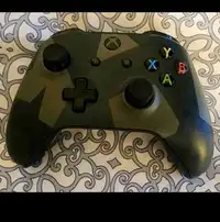 XBOX Armed Forces Camo Wireless Controller Like New