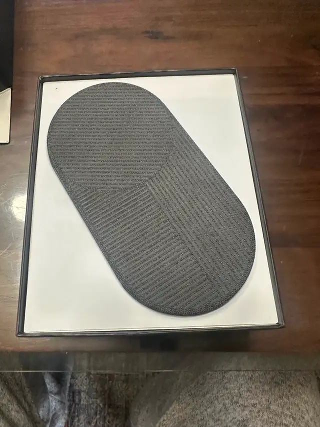 Native Union Drop Xl wireless charging station for Apple iPhone, in Cell Phone Accessories in Hamilton - Image 7