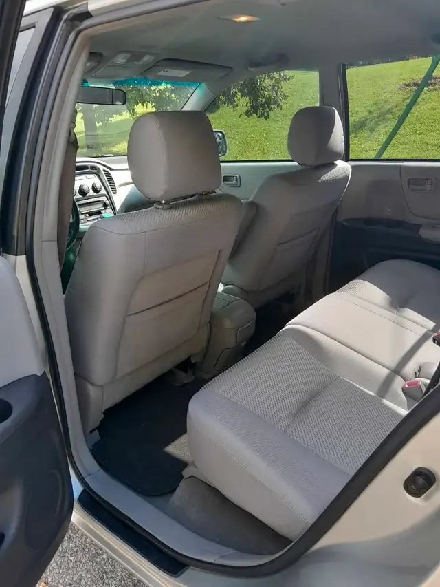 Toyota highlander 2007 , for sale 288,0000 km63860078895747124