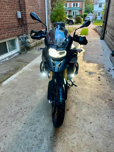 BMW F850 GS, 2019 Premium Package (ESA, Dynamic Pro, TPM Pollux Mett Matt Colour BMW Navigator VI li...