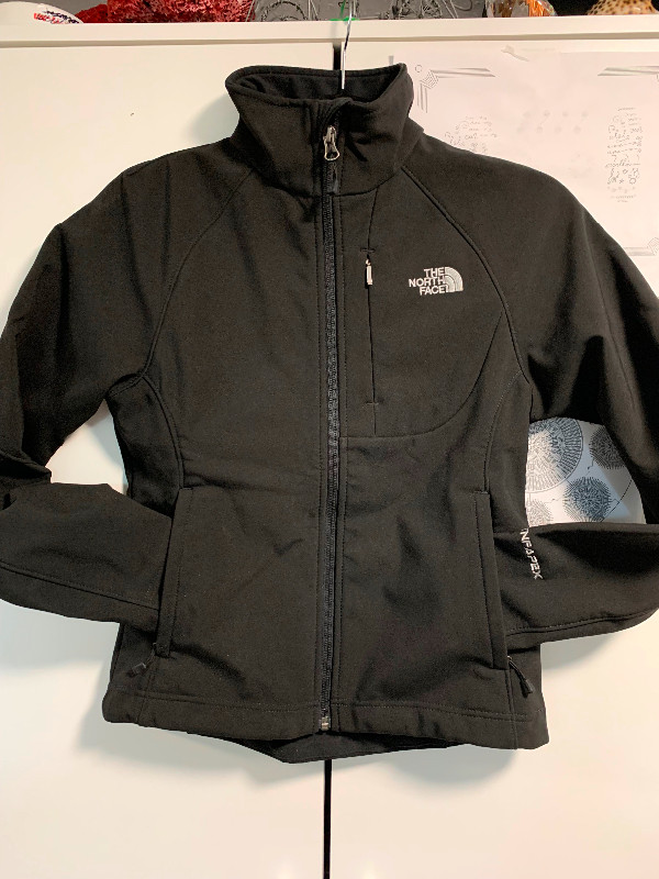The North Face Women's Apex Bionic Softshell Jacket, size XS-TP in Women's - Tops & Outerwear in City of Toronto