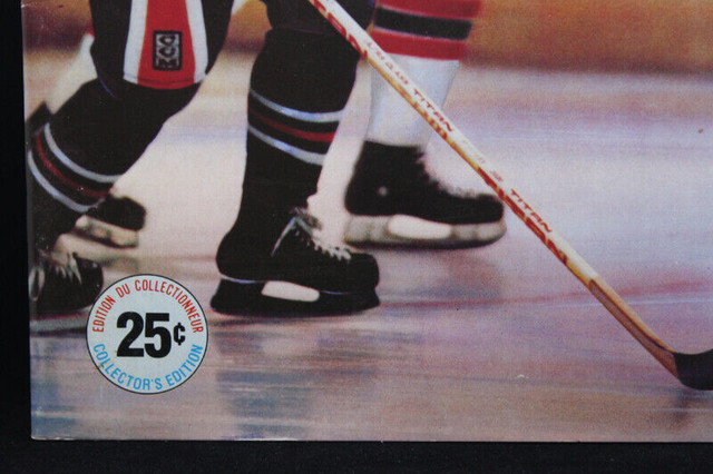 1982-83 O-Pee-Chee Hockey Sticker Empty Album NHL Wayne Gretzky dans Art et objets de collection  à Laval/Rive Nord - Image 3