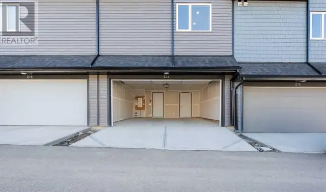 SELLER FINANCED - 4 BD / 3.5 BA TOWNHOUSE IN EVANSTON, CALGARY62863323456001121