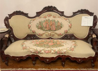 VINTAGE VICTORIAN STYLE SETTEE