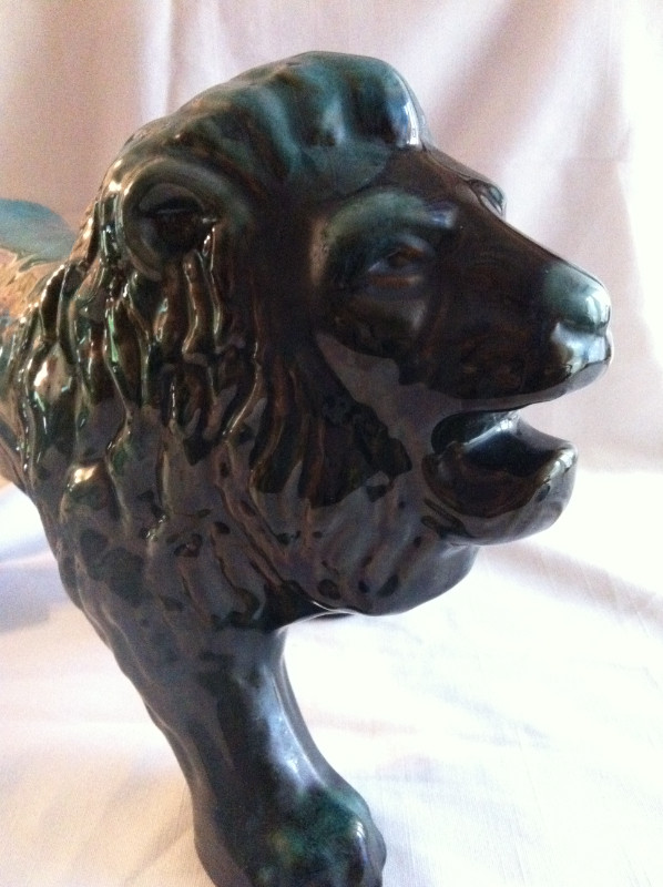 Rare Blue Mountain Pottery Large Lion in Arts & Collectibles in Barrie - Image 4