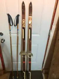 Jano antique cross country skis