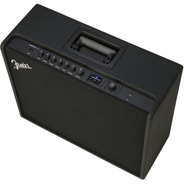 Amplificateur Fender mustang GT 200 dans Amplificateurs et pédales  à Rimouski / Bas-St-Laurent - Image 2
