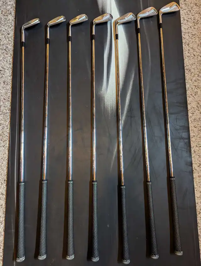 LH Taylormade P7MC Irons 4-PW Stiff in Golf in London - Image 3