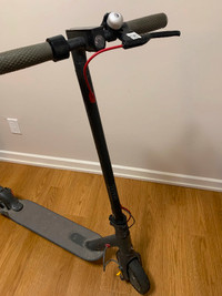 Electric Scooter (Xiaomi M365. Upgraded & Charger Incl) $650 OBO