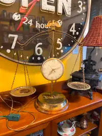 Scales of Justice United Clock Eagle Model 207 Mantle Clock