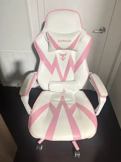 ZEANUS Gaming Chair, View more