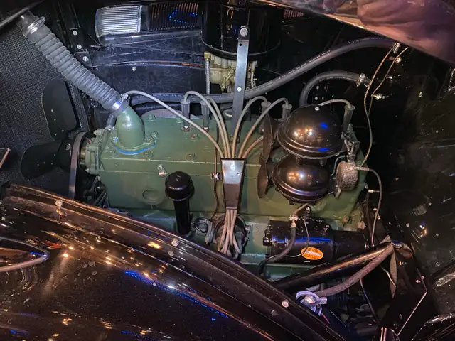 1937 Packard 120 Sedan in Classic Cars in Edmonton - Image 8