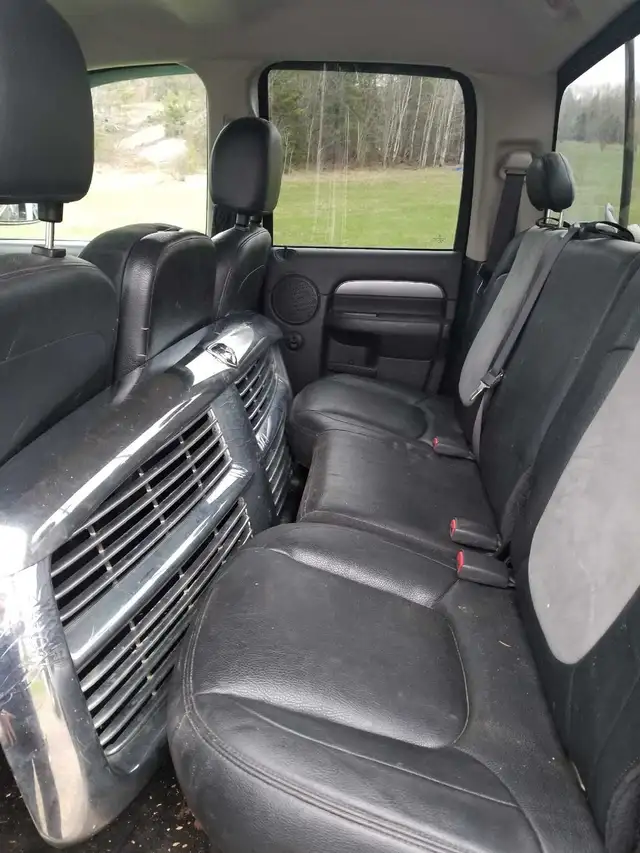 Dodge Ram460987315877335041