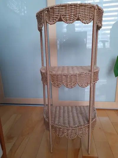 Mini étagère en rotin, View more