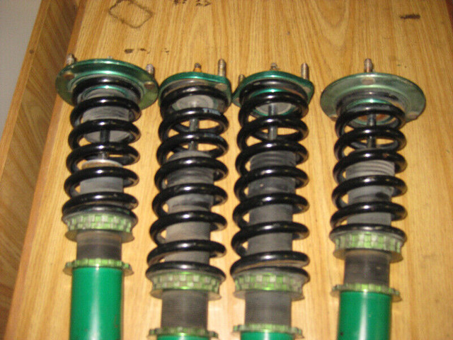 98 05 TOYOTA ARISTO GS300 GS400 COILOVERS EXCELLENT CONDITION dans Autres pièces et accessoires  à Ouest de l’Île - Image 2