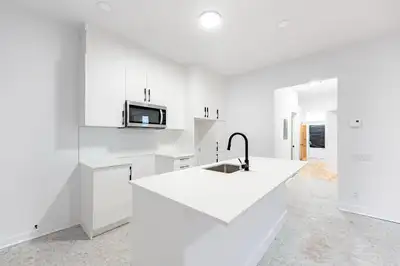 Rénové appartement Petite Italie Petite Patrie