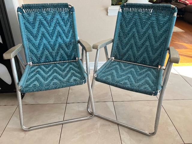 2 blue folding lawn chairs in Patio & Garden Furniture in Barrie