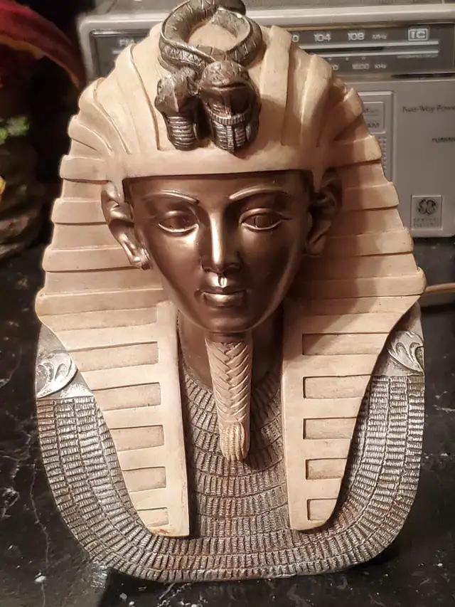 Egyptian lamp, deco and Indo-Persian vase for sale in Home Décor & Accents in Gatineau - Image 4