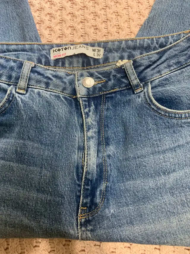 WOMEN’S KOTON JEANS ’ MOM FIT !   BRAMPTON ! ‘