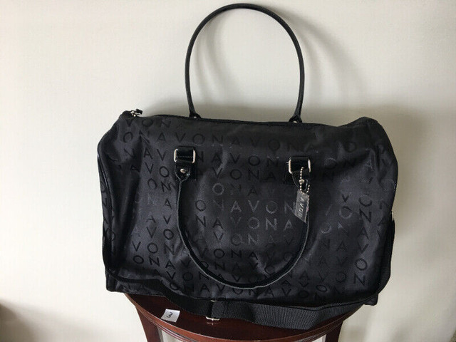 Weekender  Large, lined, black nylon bag in Women's - Bags & Wallets in City of Toronto
