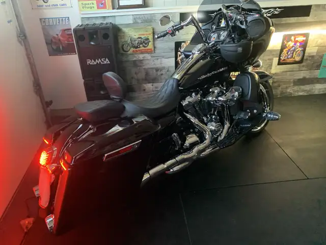 HD Road Glide (Trade or Cash) in Touring in Sarnia - Image 3