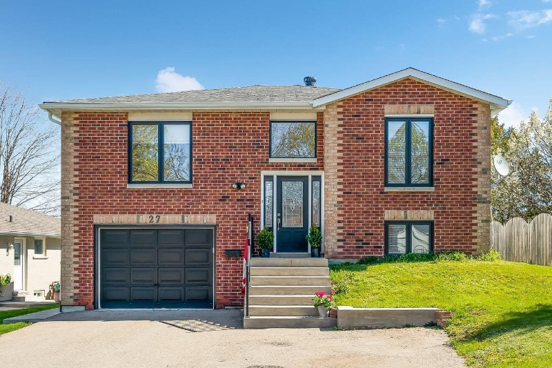 Beautiful 2 bed, 1 bath walkout unit for rent in Orangeville Long