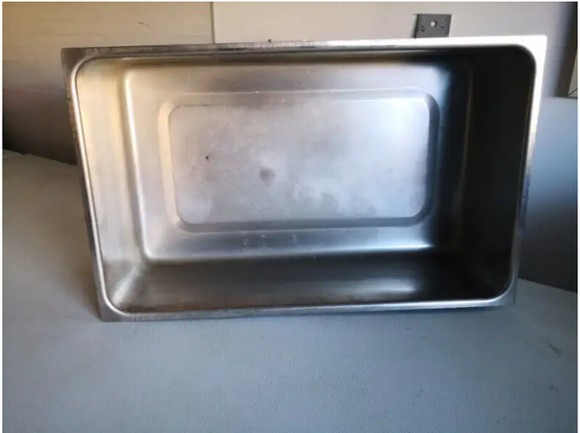 Stainless Stee Food Pans, Lids, and jars in Kitchen & Dining Wares in Lethbridge - Image 2
