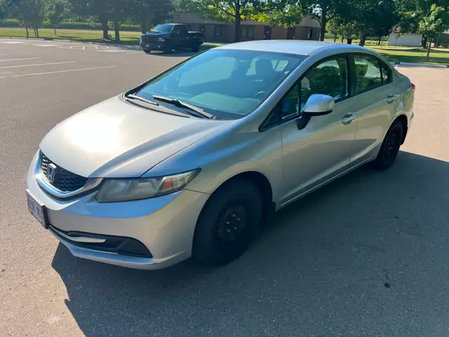 2013 Honda Civic LX Manual 5 Speed. CLEAN
