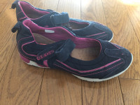 Geox Mary Jane running shoes size 4 child
