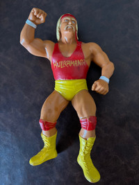 1988 LJN WWF WWE Hulk Hogan Red Shirt Wrestling Action Figure 