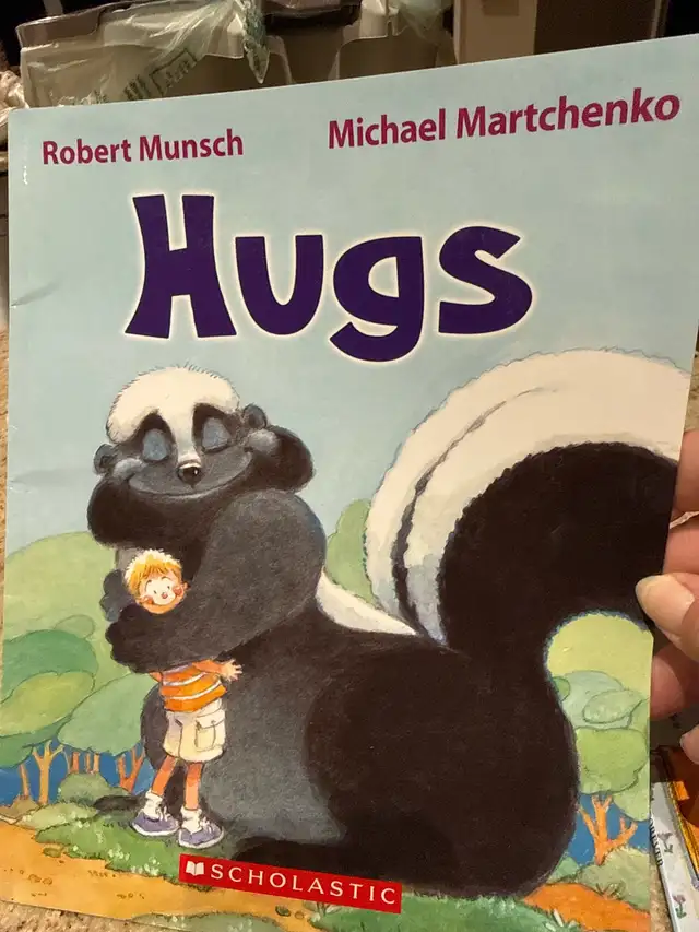 Robert Munsch books for young kids  in Children & Young Adult in London - Image 6