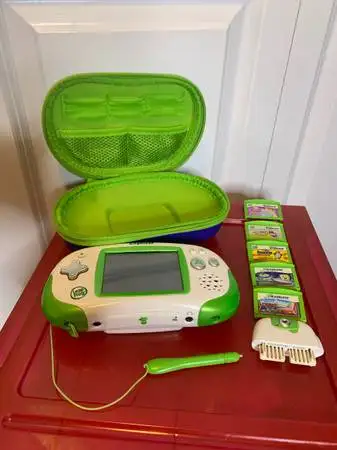 Leap Frog Leapster Explorer Console and case 35$ Leap Frog Leapster Explorer Camera and Video Record...