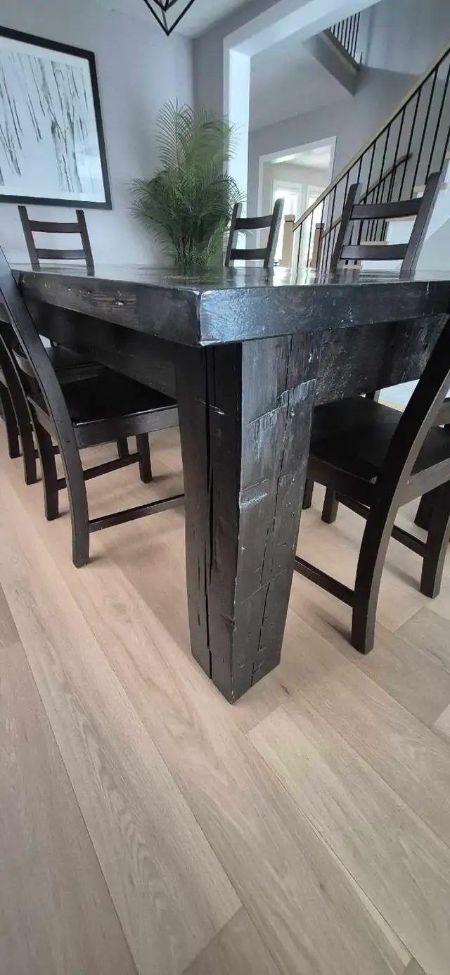 Solid Wood Dining Table and 6 Chairs in Dining Tables & Sets in Hamilton - Image 4
