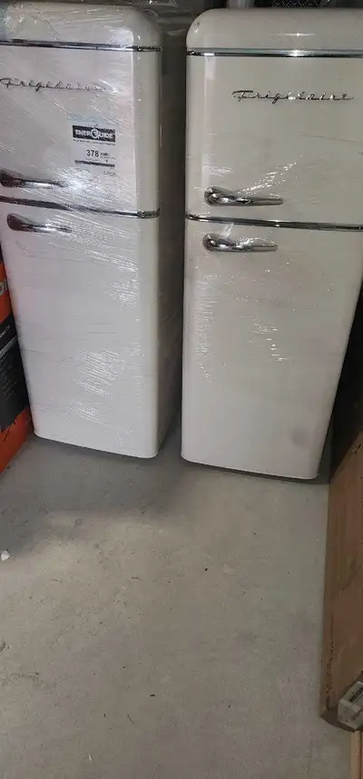 ON SALE! FRIDGIDAIRE CREAM RETRO FRIDGE 7.5 cu ft, View more