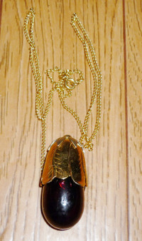 Vintage Gold Tone Avon Perfume Necklace Amber Glass Eggplant