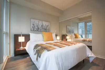 Master bedroom with view of the lake- Min 1 months