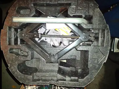 For sale VW jack and spare