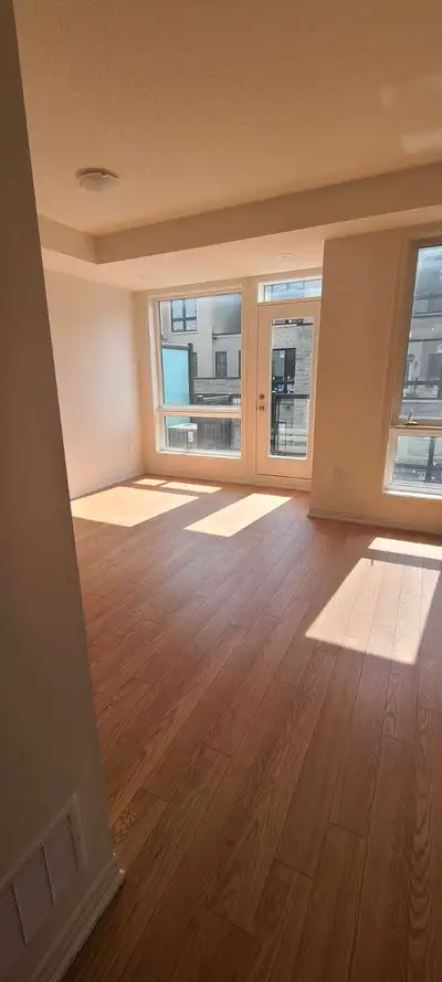 2 BDRM Townhouse Condo