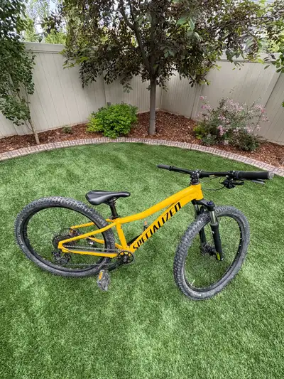 2022 SPECIALIZED Rockhopper 27.5 Mountain BIKE (Size XS), View more