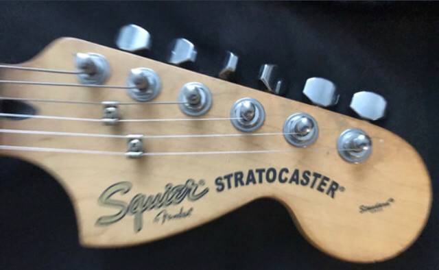 Stratocaster- Standard Fat Strat in Guitars in St. Catharines - Image 2