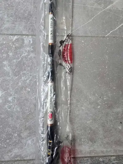 NEW/UNUSED Penn International Tuna Stick Never had a reel mounte, View more