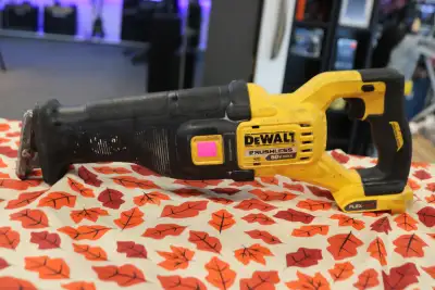 DEWALT FLEXVOLT 60V MAX  Reciprocating Saw DCS389 (#7609), View more